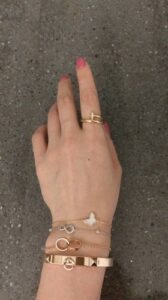 Click to view full screen 18K Lucky Alhambra Butterfly Pendant Bracelet photo review