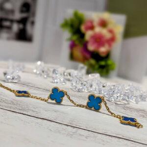 Click to view full screen 18K Vintage Alhambra Crystal Blue Bracelet photo review