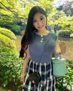 Click to view full screen 18K Magic Alhambra Six Motifs Necklace photo review