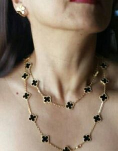 18K Vintage Alhambra 20 Motifs Long Necklace photo review