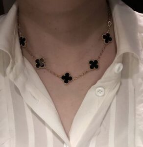 Click to view full screen 18K Vintage Alhambra Black 10 Motifs Clover Necklace photo review