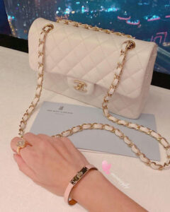 Click to view full screen 18K Vintage Alhambra Pearl Ring photo review