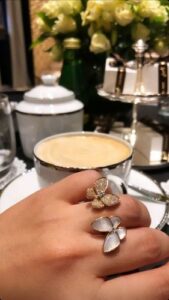 Click to view full screen 18K Two Butterfly Between the Finger Pearl Ring photo review