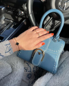 Click to view full screen 18K Vintage Alhambra Five Motifs Clover Onyx Bracelet photo review