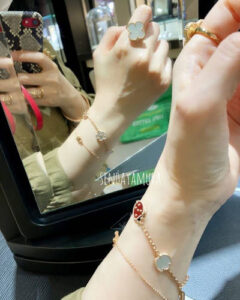 18K Lucky Spring Five Motifs Clover Bracelet photo review