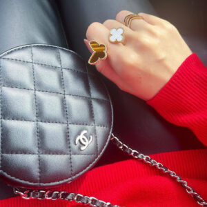 Click to view full screen 18K Lucky Alhambra Between the Finger Ring photo review