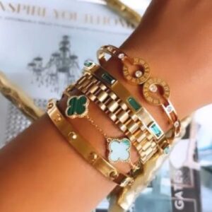 Click to view full screen 18K Vintage Alhambra Five Motifs Malachite Clover Bracelet photo review