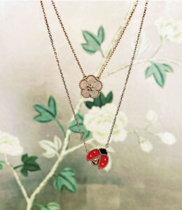 Click to view full screen 18K Lucky Spring Plum Blossom Bracelet photo review