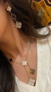 Click to view full screen 18K Magic Alhambra Six Motifs Necklace photo review