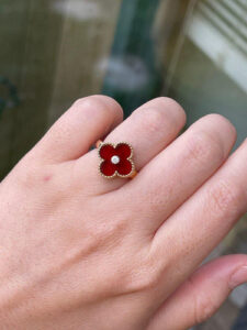 Click to view full screen 18K Vintage Alhambra Carnelian Ring photo review