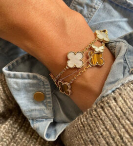 Click to view full screen 18K Vintage Alhambra Five Motifs Tiger Eye Bracelet photo review