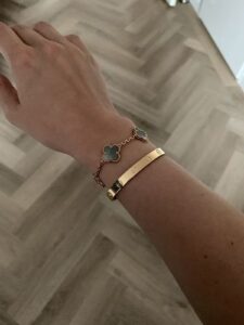 Click to view full screen 18K Vintage Alhambra Five Motifs Malachite Clover Bracelet photo review