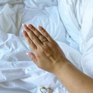 18K Love Wedding 6mm  Ring photo review