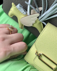 Click to view full screen 18K Two Butterfly Ring photo review