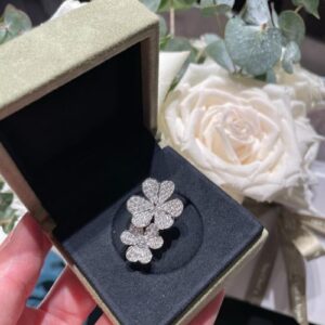 18K Frivole Between the Finger Ring photo review