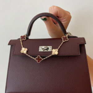 Click to view full screen 18K Vintage Alhambra Five Motifs Diamonds Clover Bracelet photo review