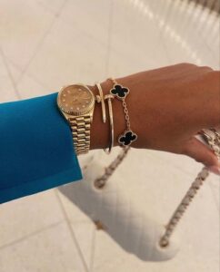 18K Vintage Alhambra Five Motifs Clover Onyx Bracelet photo review