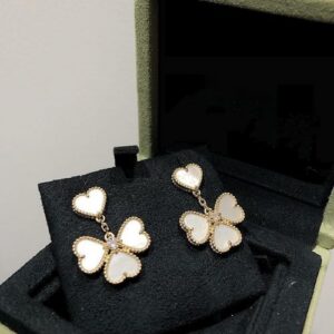 Click to view full screen 18K Sweet Alhambra Effeuillage Earrings photo review