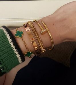 18K Vintage Alhambra Five Motifs Malachite Clover Bracelet photo review