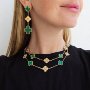 18K Magic Alhambra Three Malachite Motifs Clover Earrings photo review