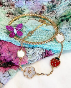 18K Lucky Spring Five Motifs Clover Bracelet photo review