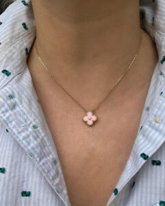 Click to view full screen 18K Sweet Alhambra Pink Clover Necklace photo review