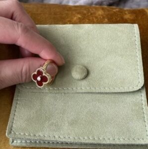 Click to view full screen 18K Vintage Alhambra Carnelian Ring photo review