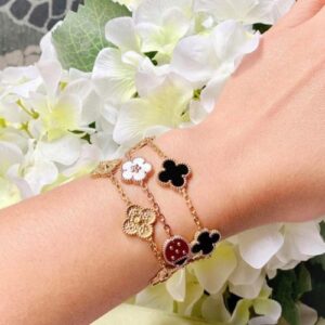 18K Lucky Spring Five Motifs Clover Bracelet photo review