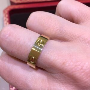 Click to view full screen 18K Love Wedding 6mm Ring photo review