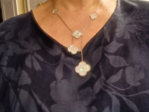 Click to view full screen 18K Magic Alhambra Six Motifs Diamonds Necklace photo review