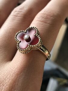 Click to view full screen 18K Vintage Alhambra Carnelian Ring photo review