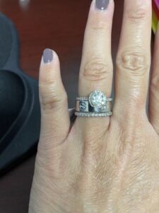 18K Love Wedding 6mm  Ring photo review