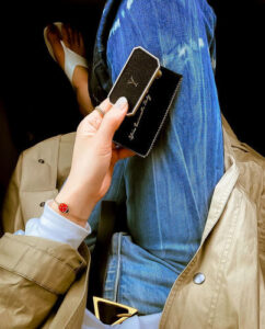 Click to view full screen 18K Lucky Spring Clover Bracelet photo review