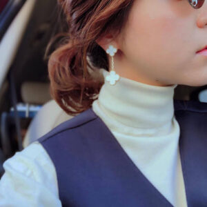 18K Magic Alhambra Earclips Earrings photo review