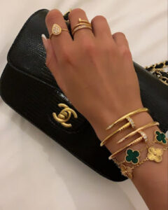 Click to view full screen 18K Magic Alhambra Six Motifs Necklace photo review