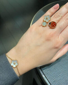 Click to view full screen 18K Lucky Spring Plum Blossom Bracelet photo review