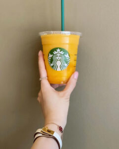 Click to view full screen 18K Lucky Spring Clover Bracelet photo review