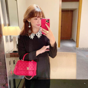 Click to view full screen 18K Magic Alhambra Three Pearls Motifs Earrings photo review