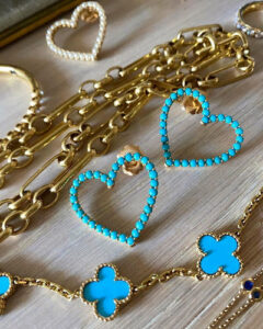 Click to view full screen 18K Vintage Alhambra Five Motifs Agate Clover Bracelet photo review