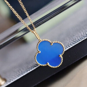 Click to view full screen 18K Vintage Alhambra Agent Pendant Necklace photo review