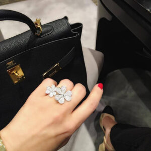 Click to view full screen 18K Frivole Between the Finger Ring photo review