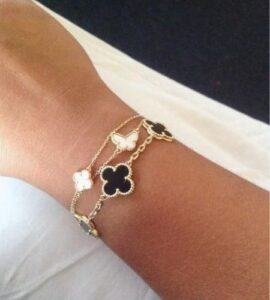 Click to view full screen 18K Lucky Alhambra Butterfly Pendant Bracelet photo review