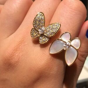 Click to view full screen 18K Two Butterfly Between the Finger Pearl Ring photo review