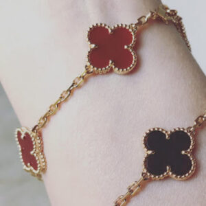 18K Vintage Alhambra Five Motifs Clover Onyx Bracelet photo review