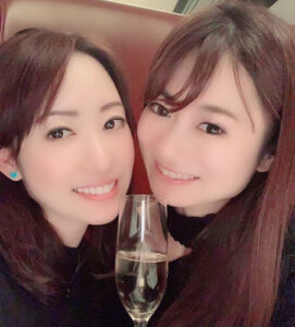 Click to view full screen 18K Sweet Alhambra Butterfly Stud Earrings photo review