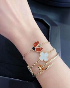 18K Lucky Spring Five Motifs Clover Bracelet photo review