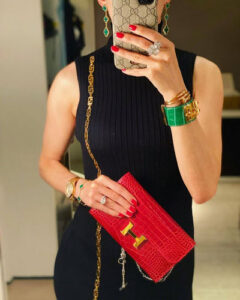 Click to view full screen 18K Frivole Between the Finger Ring photo review