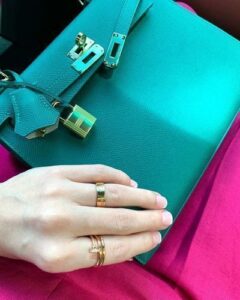 18K Love Wedding 6mm  Ring photo review