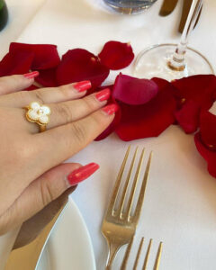 18K Vintage Alhambra Pearl Ring photo review